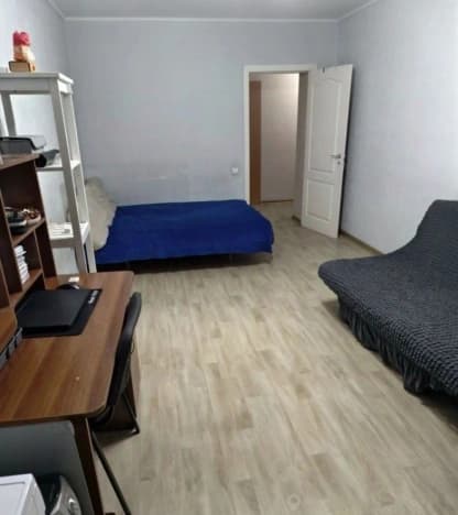 Купить однокомнатную квартиру с ремонтом на вторичке в районе Дзержинский в Новосибирске. Вариант № 2209061, 0, площадь - квм, цена 3700000 рублей