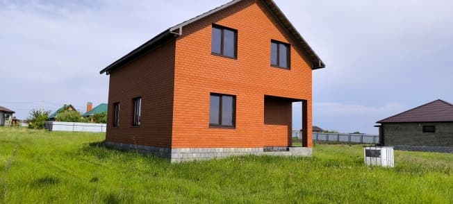 Купить дом на улице 50-летия Яковлевского района в Строителе. Вариант № 2080119, 1, площадь - квм, цена 4950000 рублей