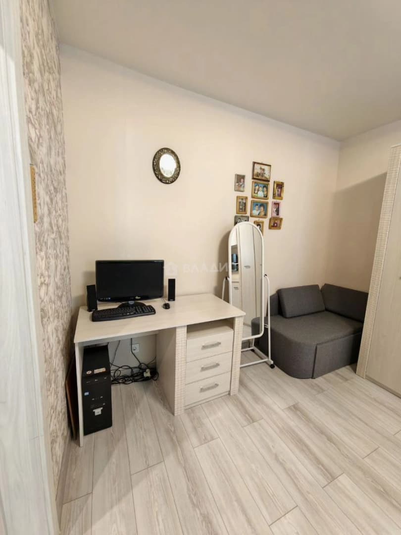Photo 3