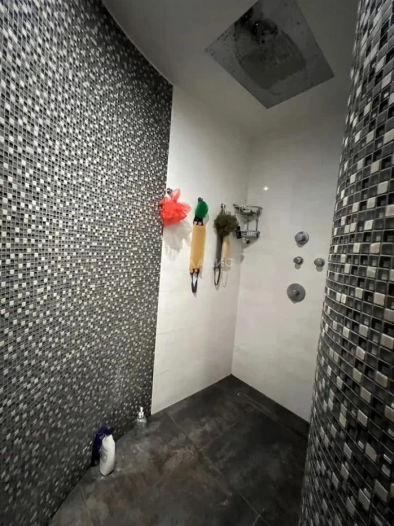 Photo 37