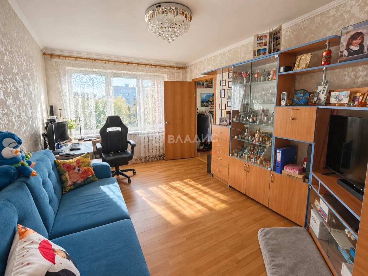 Photo 6