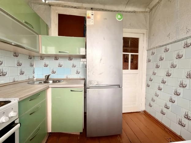 Купить трехкомнатную квартиру в Микрорайоне Солнечный в Иркутске. Вариант № 2153902, 0, площадь - квм, цена 5250000 рублей