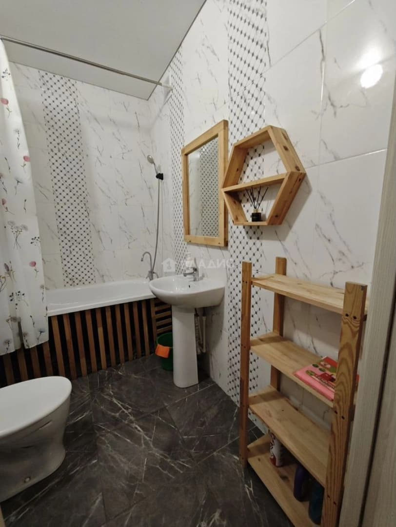 Photo 9