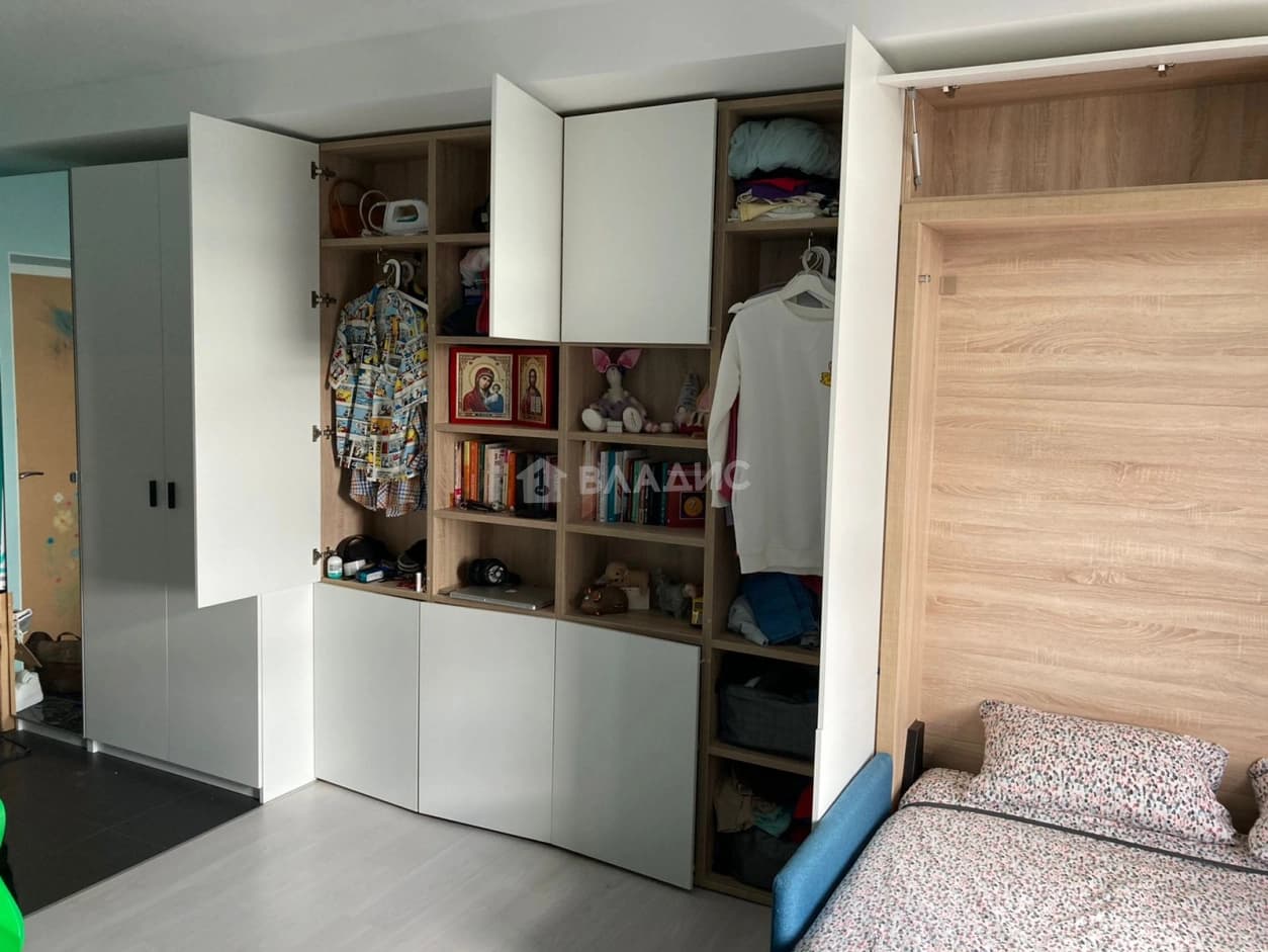 Photo 12