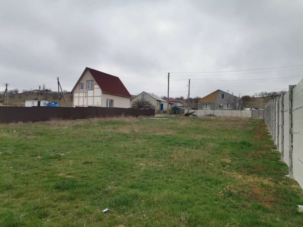 Купить земельный участок в селе Урожайное в Симферопольском районе в Республике Крым. Вариант № 1938775, 1, площадь - квм, цена 4000000 рублей