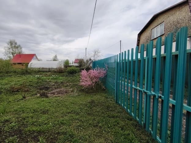 Купить земельный участок в Посёлоке Октябрьском в Мошковском районе на улице Российская , посёлок Октябрьский в Новосибирской области. Вариант № 2135484, 1, площадь - квм, цена 1050000 рублей