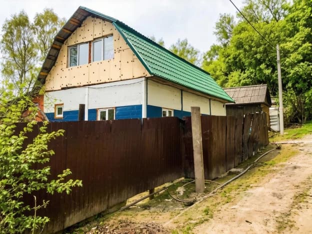 Купить дом в Микрорайоне Академгородок, Советский район в Новосибирске. Вариант № 2161963, 0, площадь - квм, цена 2600000 рублей