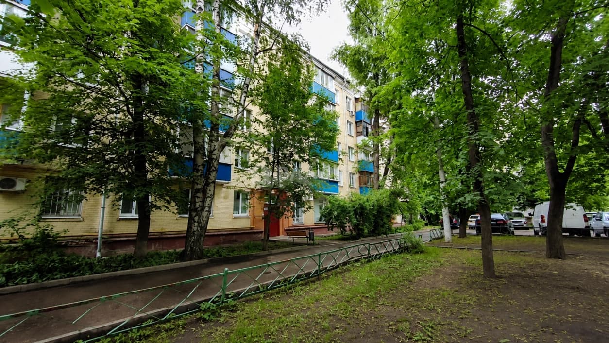 Photo 10