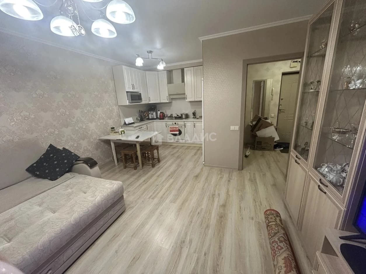 Photo 6