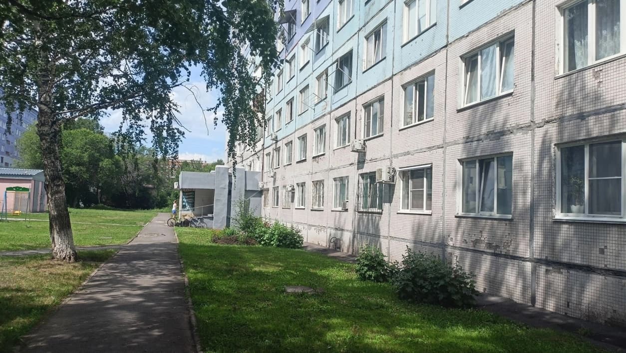 Photo 10