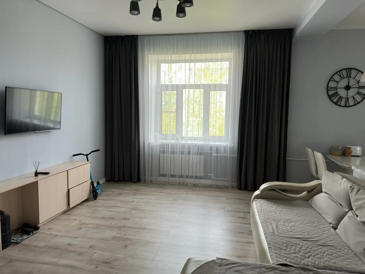 Photo 6