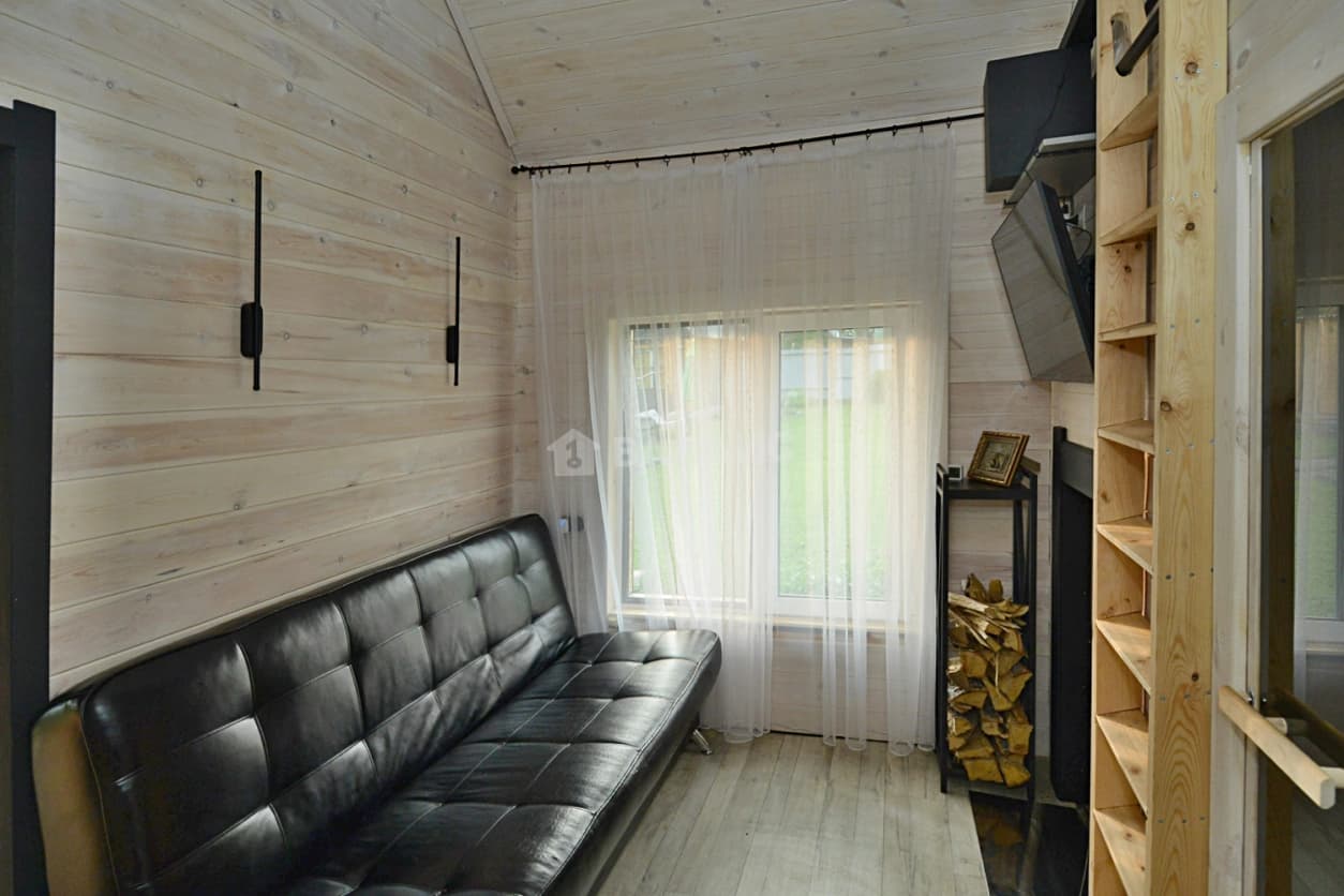 Photo 9