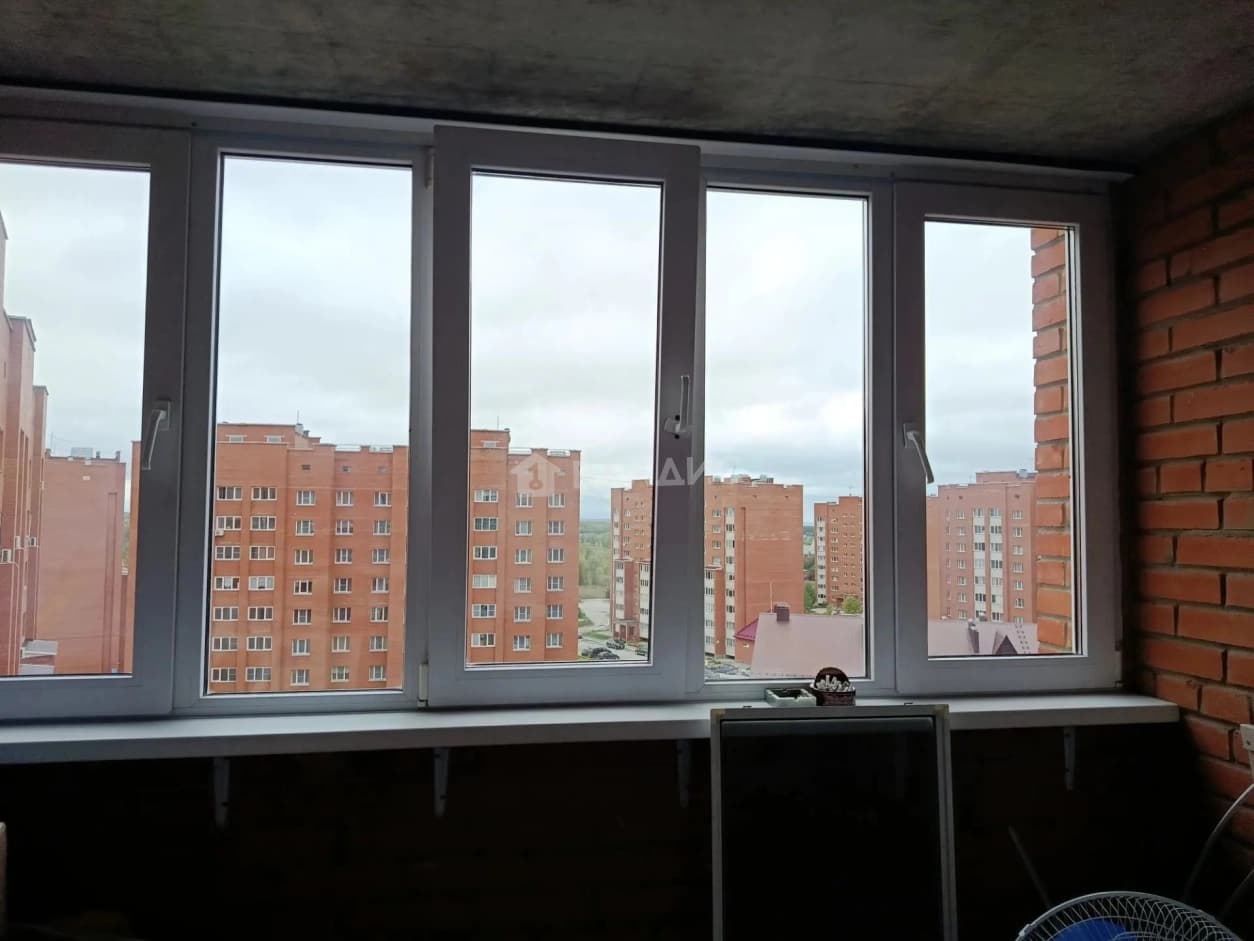 Photo 10