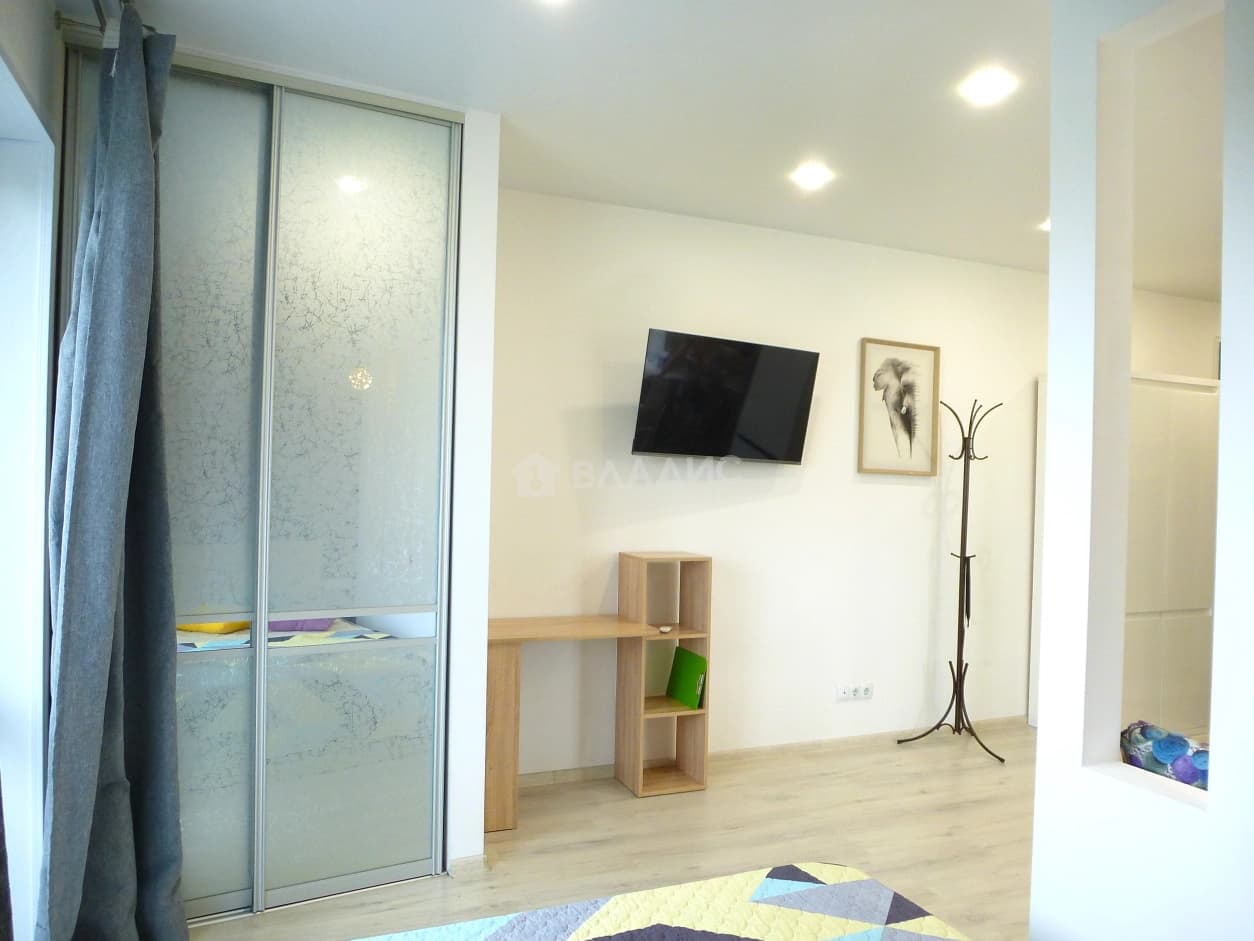 Photo 6