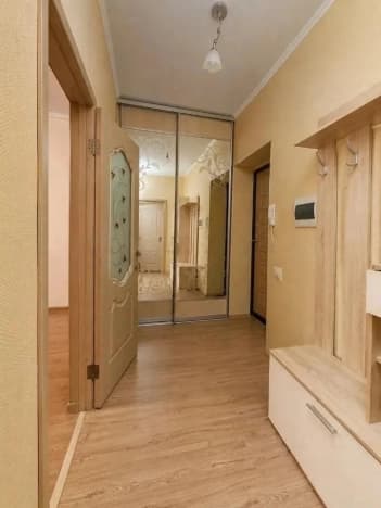 Купить квартиру на 4 этаже на вторичке в Краснодаре. Вариант № 2292465, 1, площадь - квм, цена 3550000 рублей
