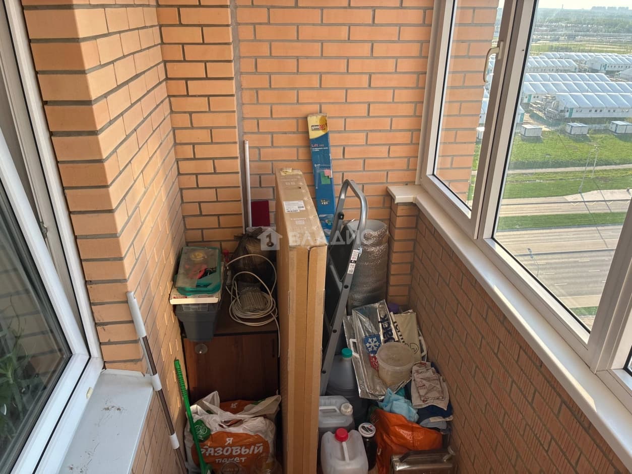 Photo 18
