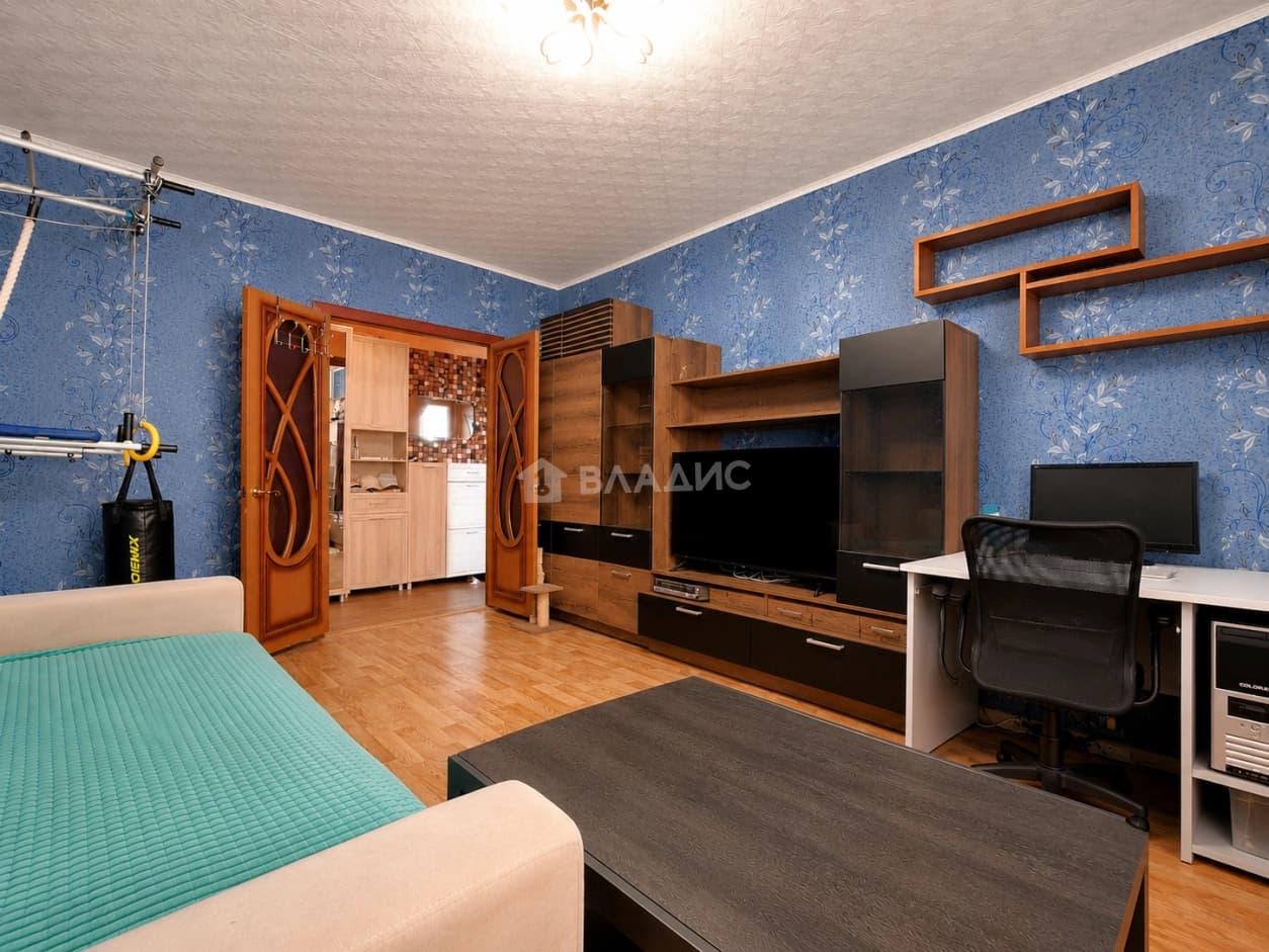 Photo 9