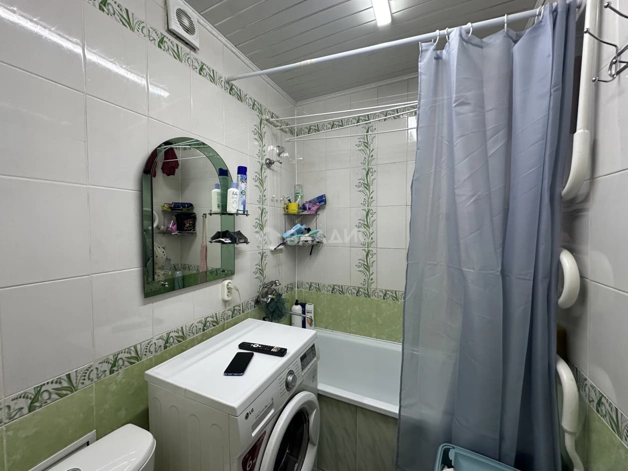Photo 8