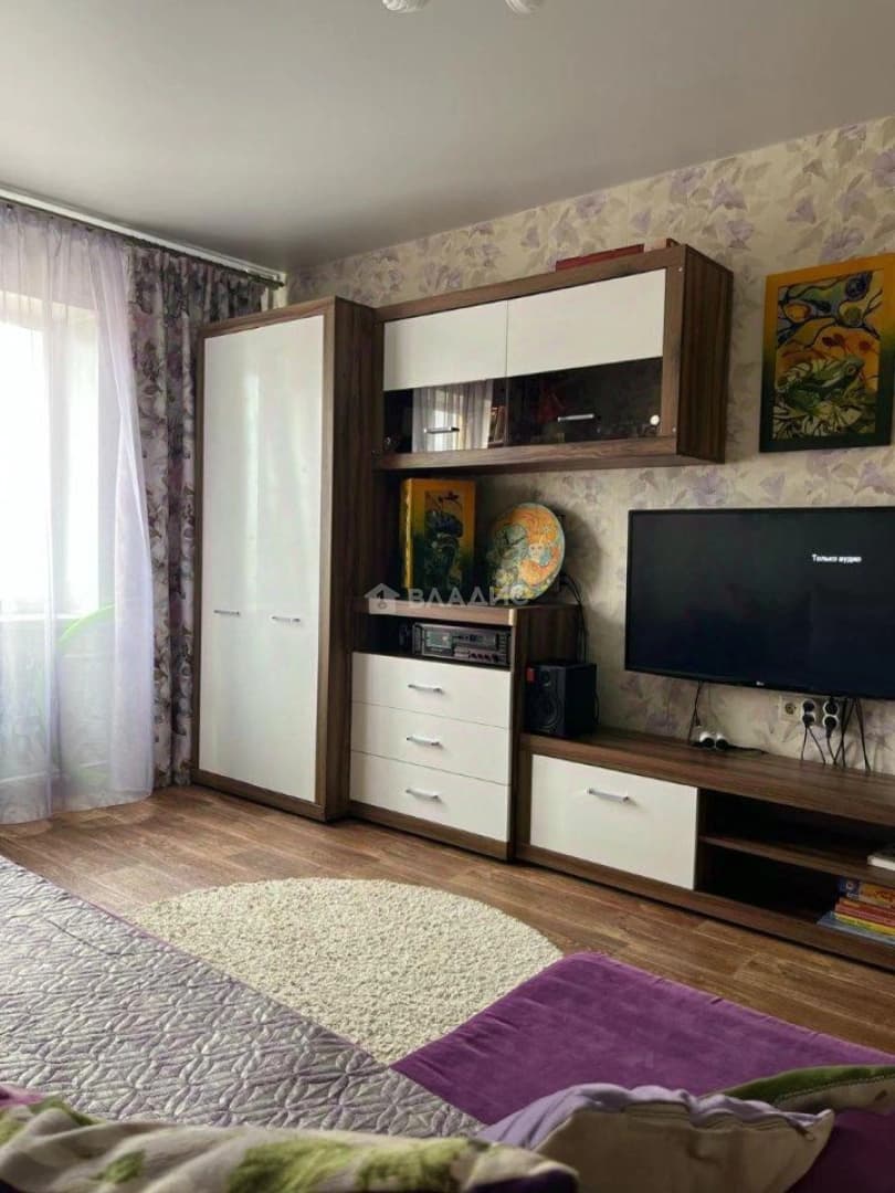 Photo 10