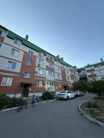 Купить однокомнатную квартиру в рассрочку на вторичке в Ростовской области. Вариант № 2247661, 1, площадь - квм, цена 5350000 рублей