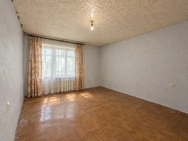 Купить двухкомнатную квартиру с ремонтом в Балакове. Вариант № 2353867, 1, площадь - квм, цена 4000000 рублей