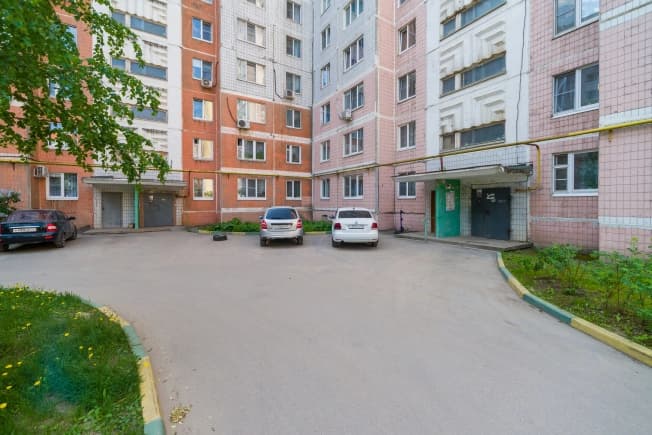 Купить однокомнатную квартиру с ремонтом в районе Железнодорожный в Рязани. Вариант № 2113481, 0, площадь - квм, цена 3500000 рублей