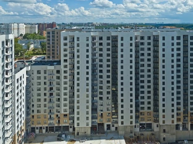 Купить трехкомнатную квартиру в Микрорайоне Катюшки-2, Лобня в Лобне. Вариант № 2287867, 0, площадь - квм, цена 17500000 рублей