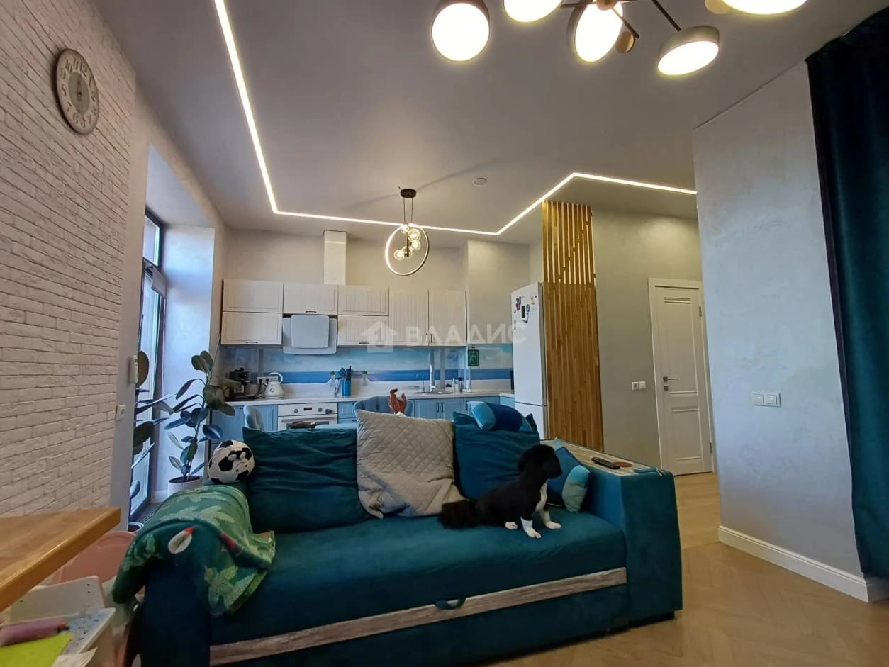 Photo 6