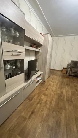 Купить квартиру с мебелью в Старом Осколе. Вариант № 2376340, 1, площадь - квм, цена 5565000 рублей