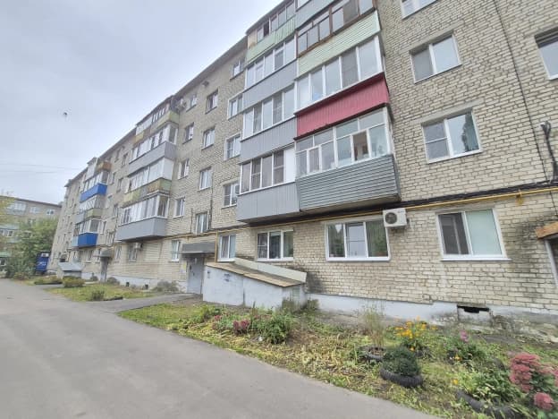 Купить трехкомнатную квартиру в Пензенской области. Вариант № 2370810, 0, площадь - квм, цена 4500000 рублей
