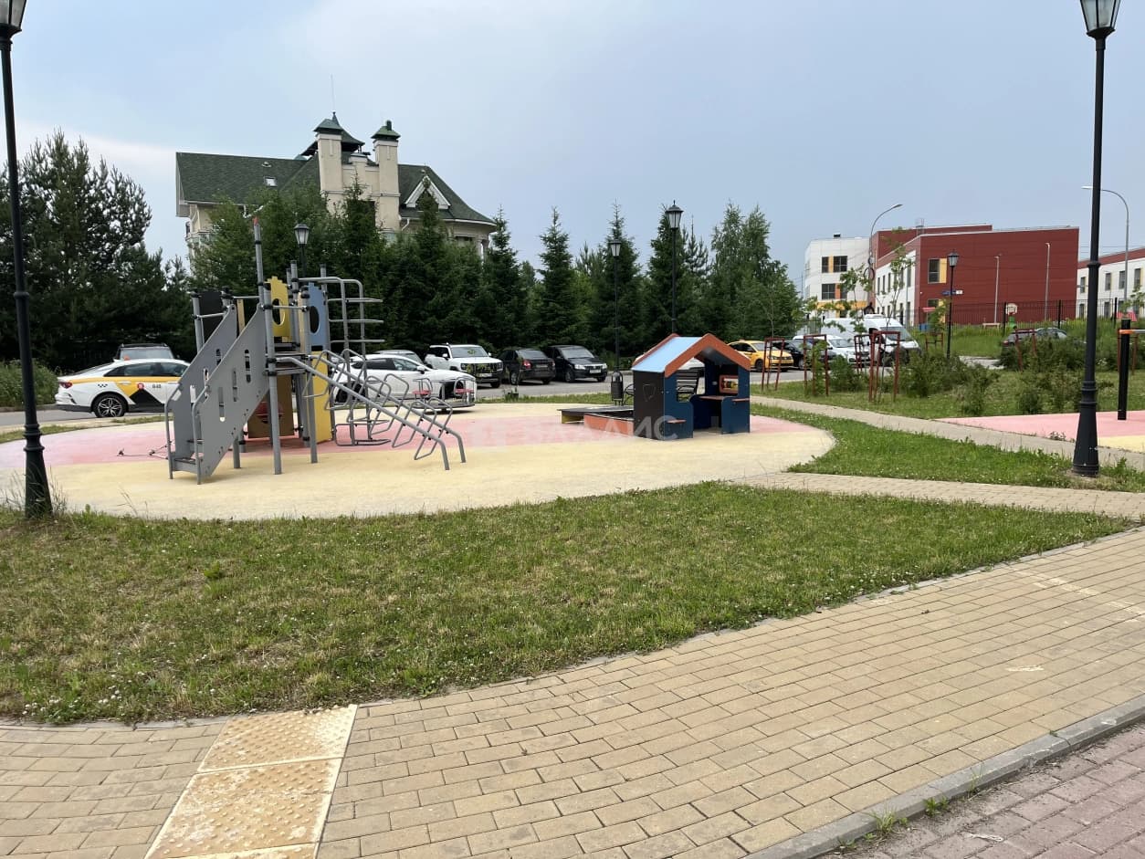 Photo 26