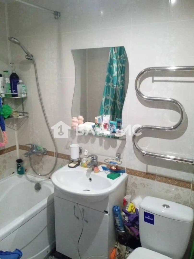 Photo 8