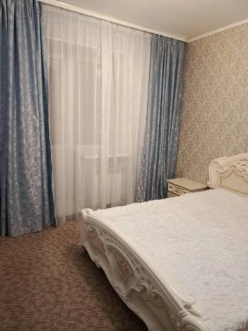 Снять квартиру в Микрорайоне 3Б, Тобольск в Тобольске. Вариант № 1319390, 0, площадь - квм, цена 40000 рублей