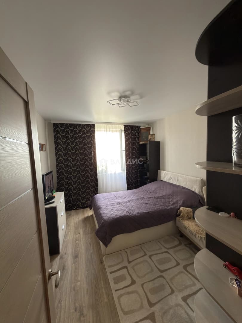 Photo 6