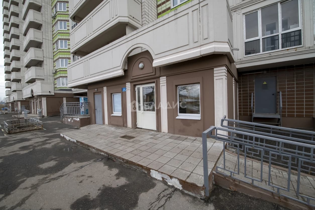 Photo 10