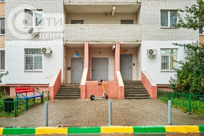 Купить двухкомнатную квартиру на вторичке на улице 25 Октября в Воронеже. Вариант № 2339106, 1, площадь - квм, цена 6950000 рублей