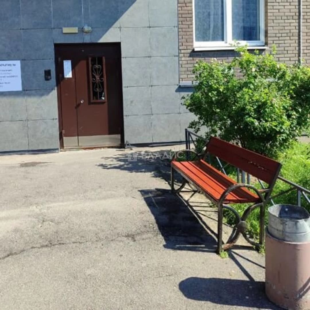 Photo 6