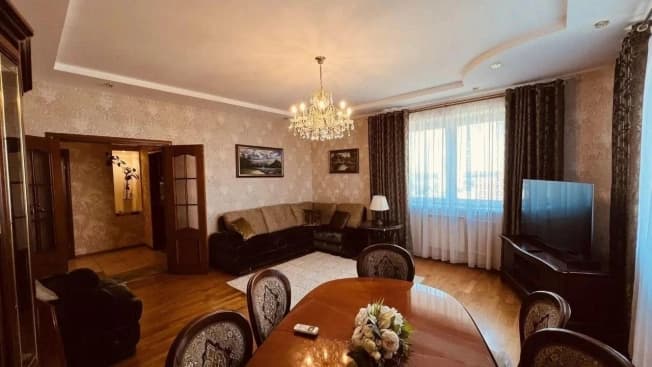 Купить трехкомнатную квартиру в Москве. Вариант № 2354817, 0, площадь - квм, цена 42000000 рублей
