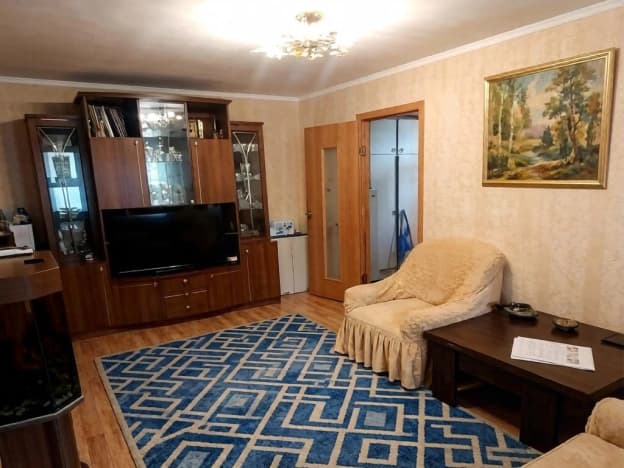 Купить четырехкомнатную квартиру до 1,5 млн в Волгограде. Вариант № 2267721, 1, площадь - квм, цена 4300000 рублей