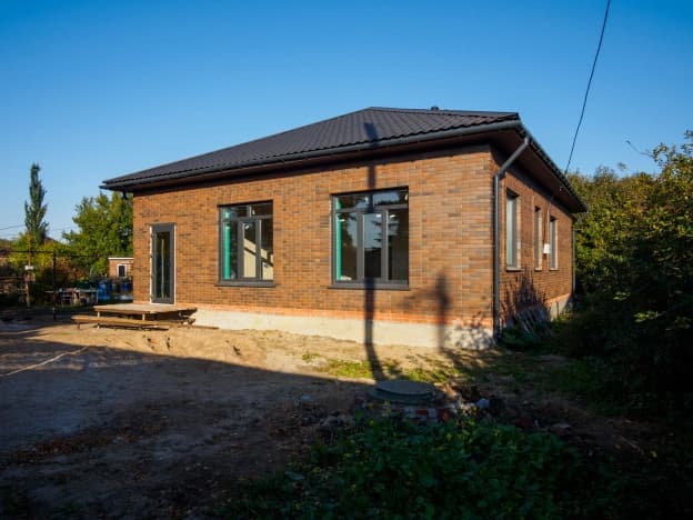 Купить дом в Любинском районе в Омской области. Вариант № 2366763, 0, площадь - квм, цена 9800000 рублей