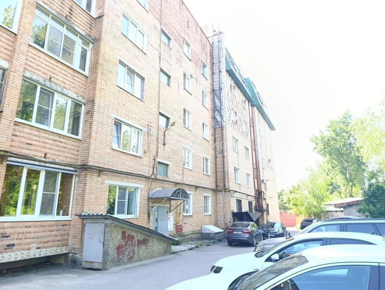 Photo 10