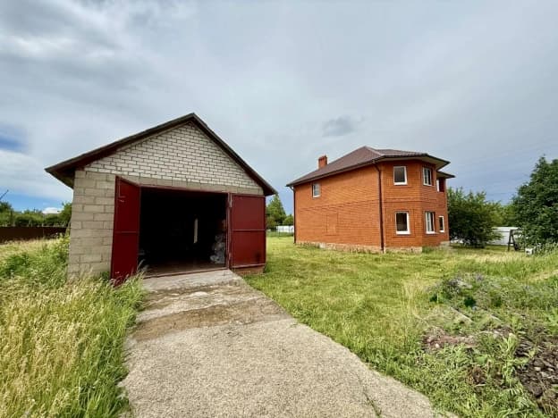 Купить дом на улице Крамчанинова в Белгороде. Вариант № 2220141, 0, площадь - квм, цена 11700000 рублей