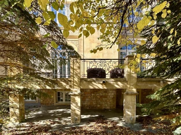 Купить квартиру с ремонтом у метро Кунцевская в Звенигороде. Вариант № 2227657, 0, площадь - квм, цена 94990000 рублей
