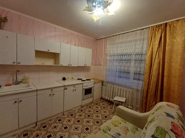 Купить квартиру на 1 этаже на вторичке в Бердске. Вариант № 2210968, 1, площадь - квм, цена 3750000 рублей