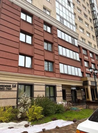 Купить двухкомнатную квартиру с ремонтом на вторичке на улице Рассветная в Новосибирске. Вариант № 2189277, 1, площадь - квм, цена 7000000 рублей