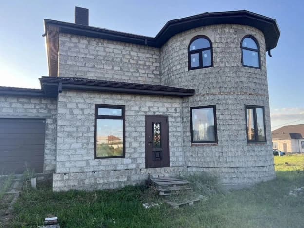 Купить дом на улице Пролетарская в Старом Осколе. Вариант № 2374447, 1, площадь - квм, цена 6300000 рублей