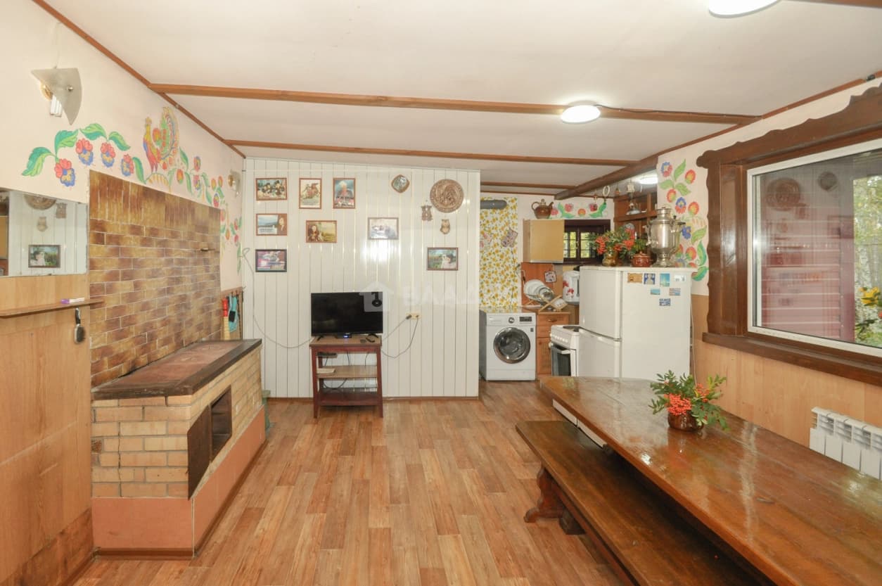 Photo 11