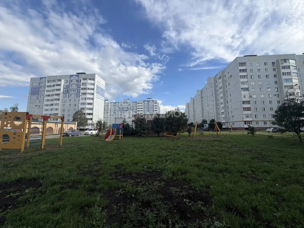 Photo 32
