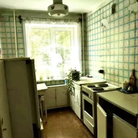 Купить квартиру в ипотеку на вторичке в Кемеровской Области — Кузбассе. Вариант № 2289129, 1, площадь - квм, цена 3800000 рублей