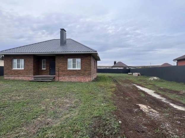 Купить дом на улице 2-й переулок Кононенко в Белгороде. Вариант № 2400556, 1, площадь - квм, цена 8900000 рублей